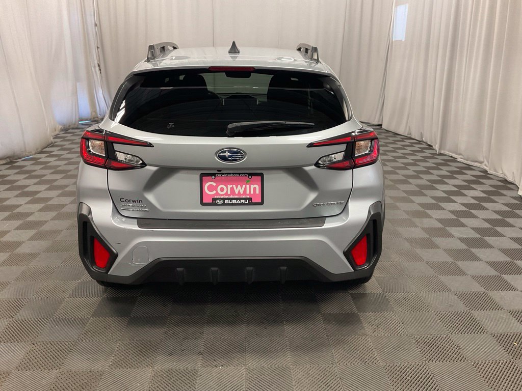 Used 2024 Subaru Crosstrek 2.0i Premium AWD/4WD image 5