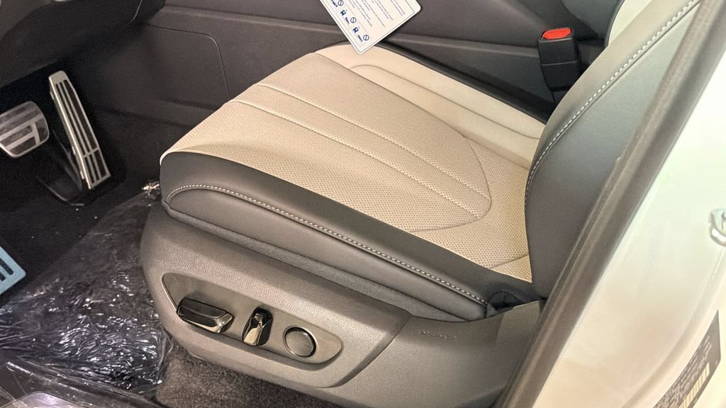 New 2026 Lexus TX 500h AWD image 16