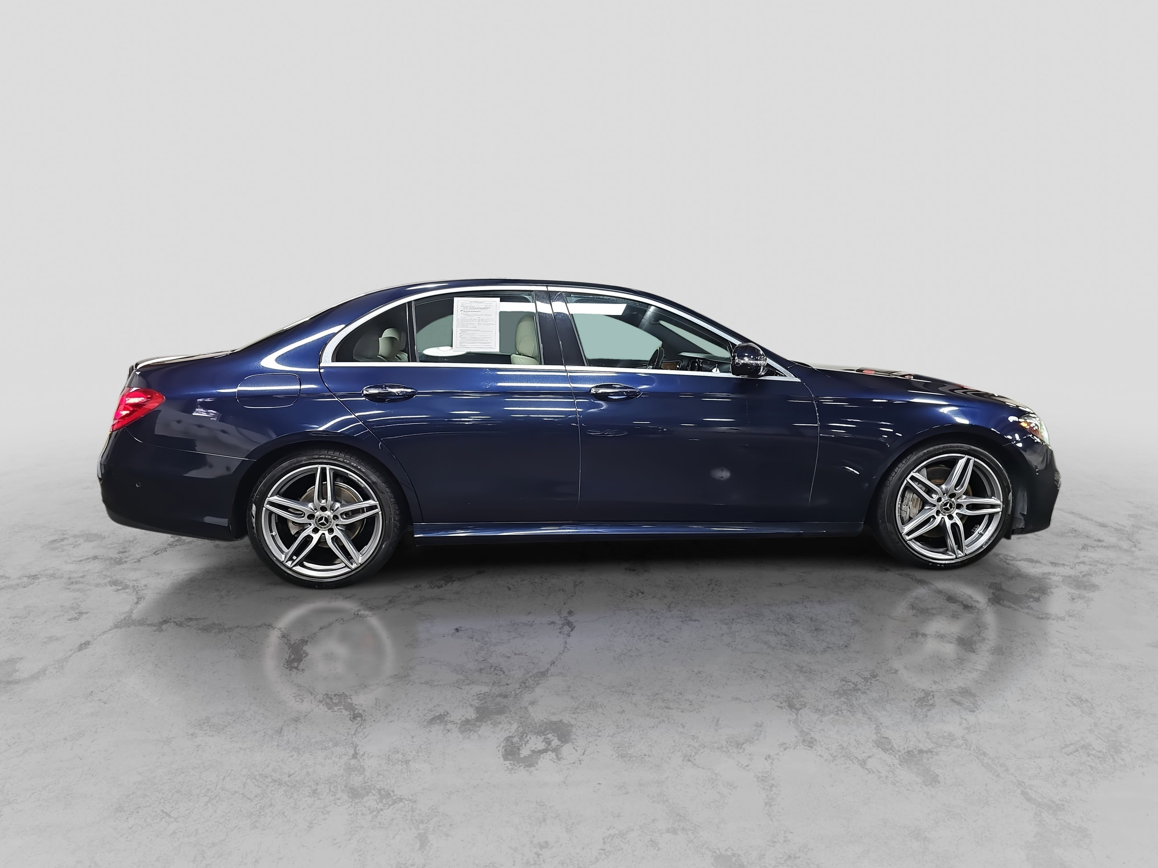 Used 2018 Mercedes-Benz E 300 image 4