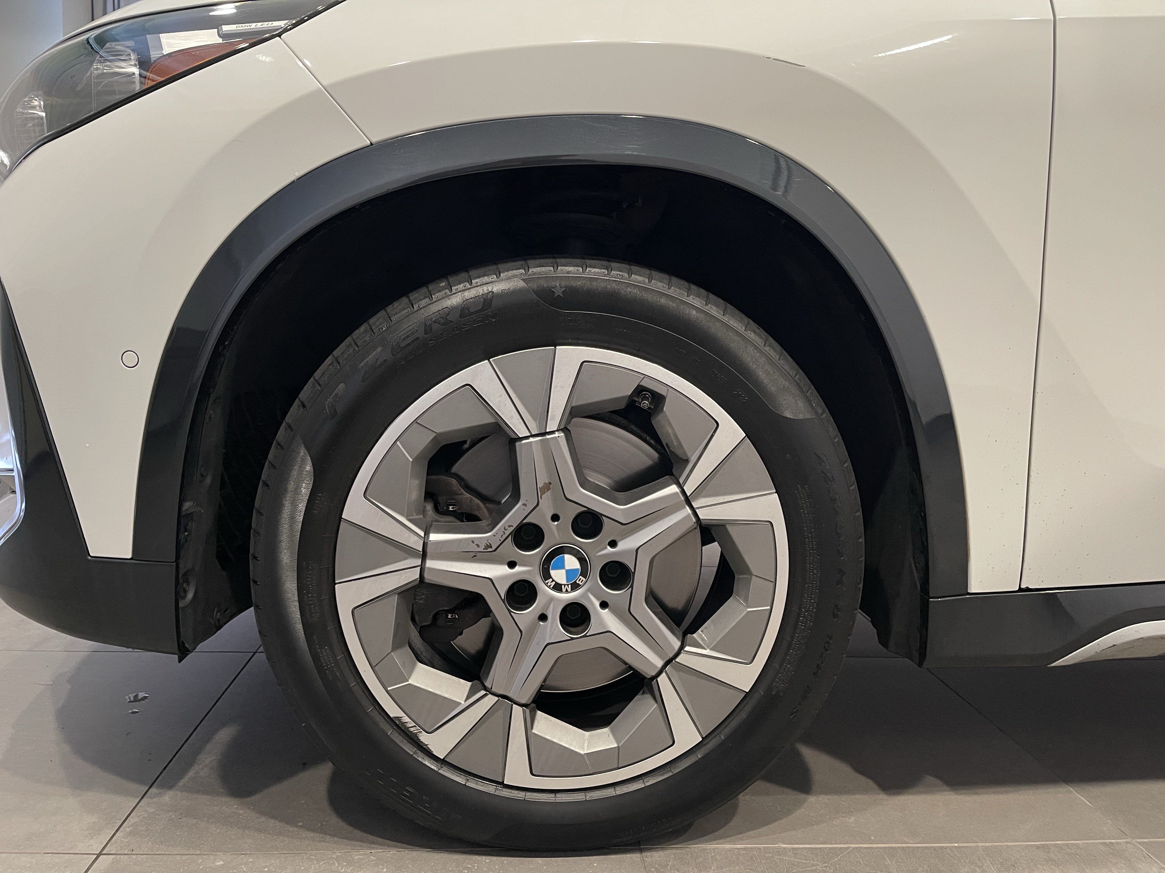 Used 2023 BMW X1 xDrive28i w/ Convenience Package AWD/4WD image 7