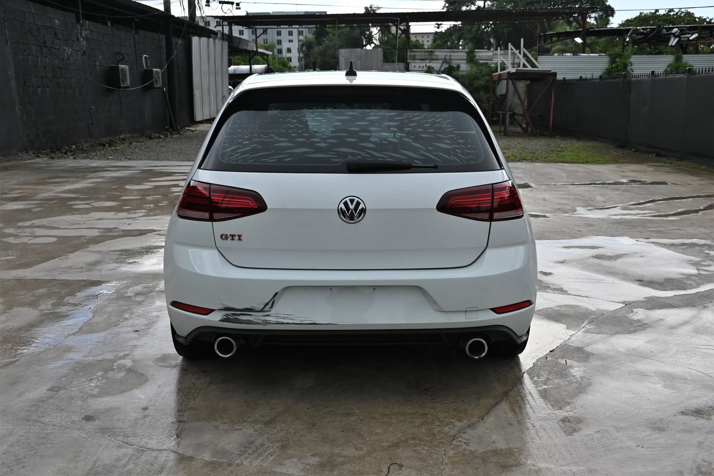 Used 2020 Volkswagen GTI S FWD image 4