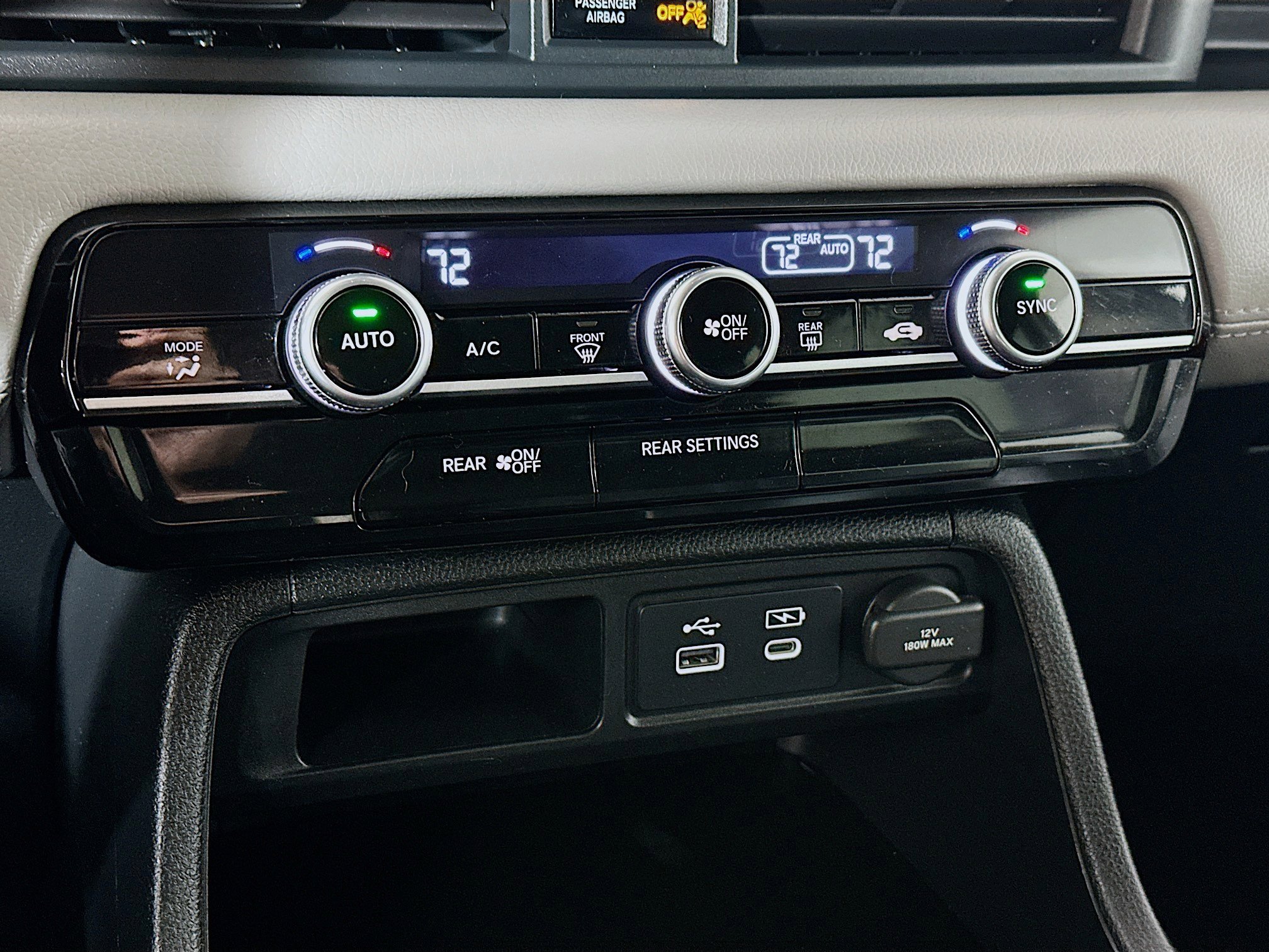 Used 2023 Honda Pilot LX image 15