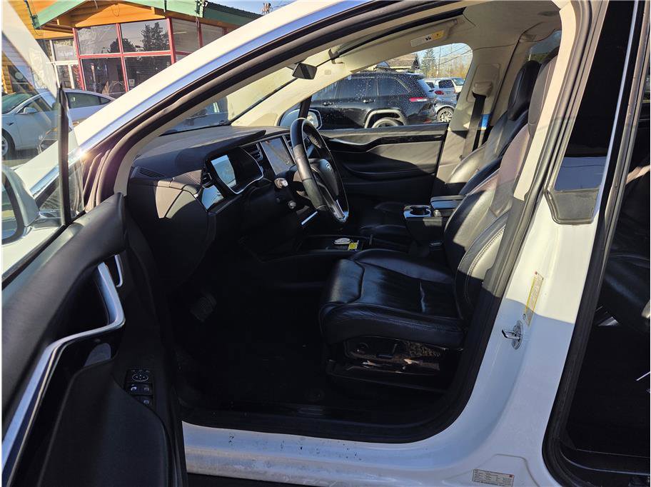 Used 2016 Tesla Model X 90D AWD/4WD image 14