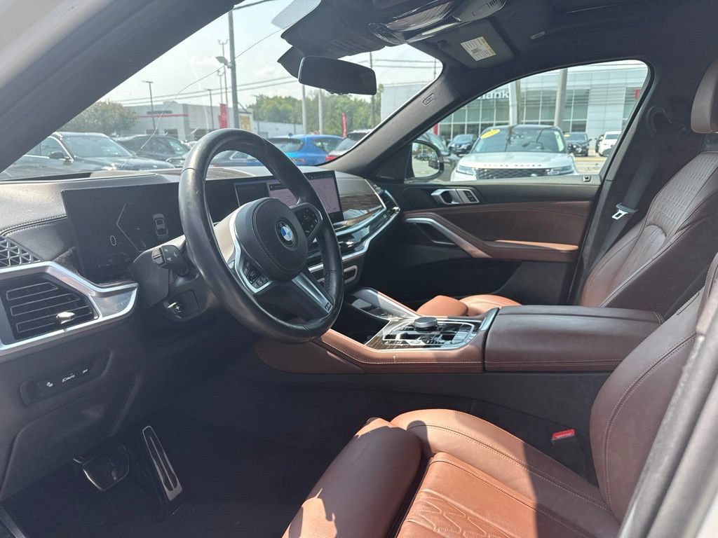 Used 2024 BMW X6 xDrive40i w/ Premium Package AWD/4WD image 7