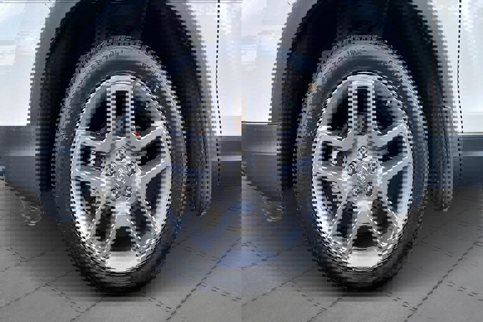 Used 2023 Honda Passport EX-L image 11