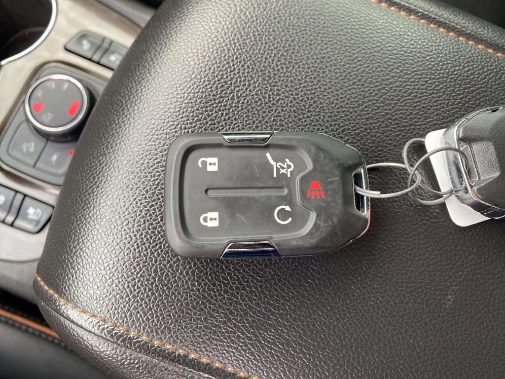 Used 2023 GMC Acadia AT4 w/ Technology Package image 45