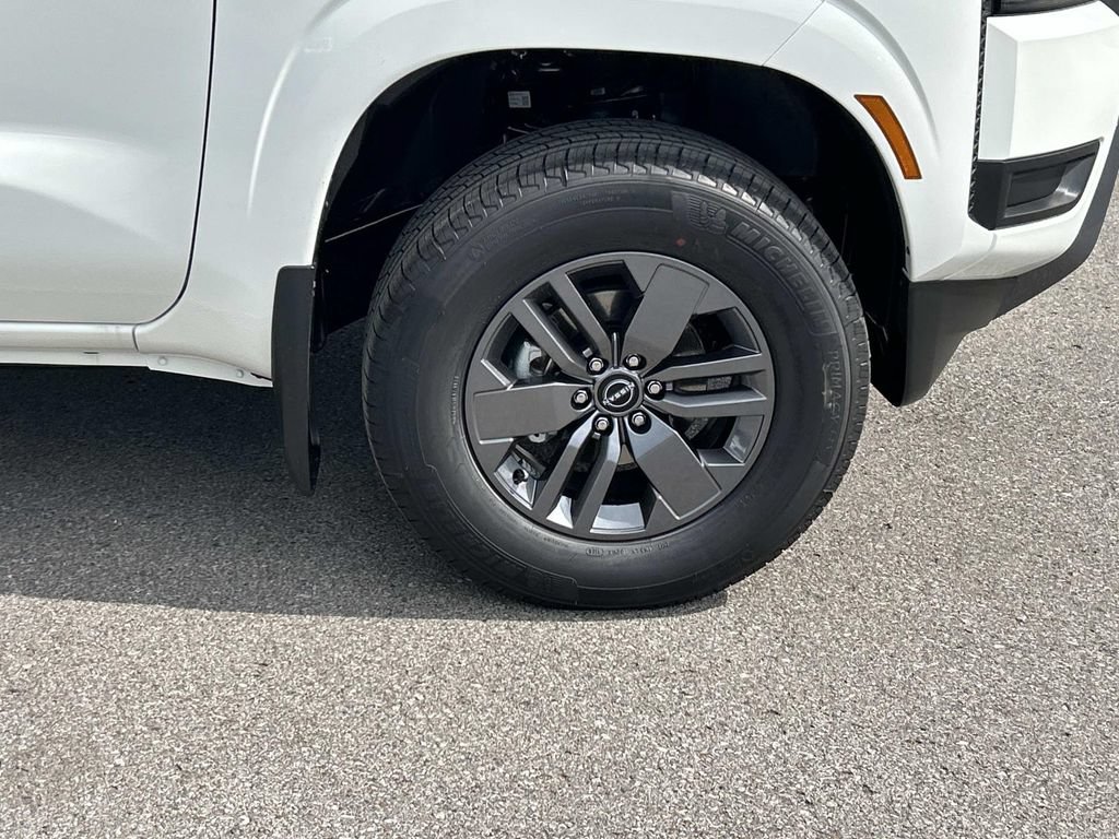 New 2026 Nissan Frontier SV w/ Tow Package AWD/4WD image 9
