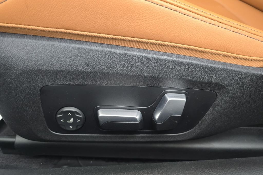 Certified 2022 BMW 430i Convertible w/ Convenience Package image 13