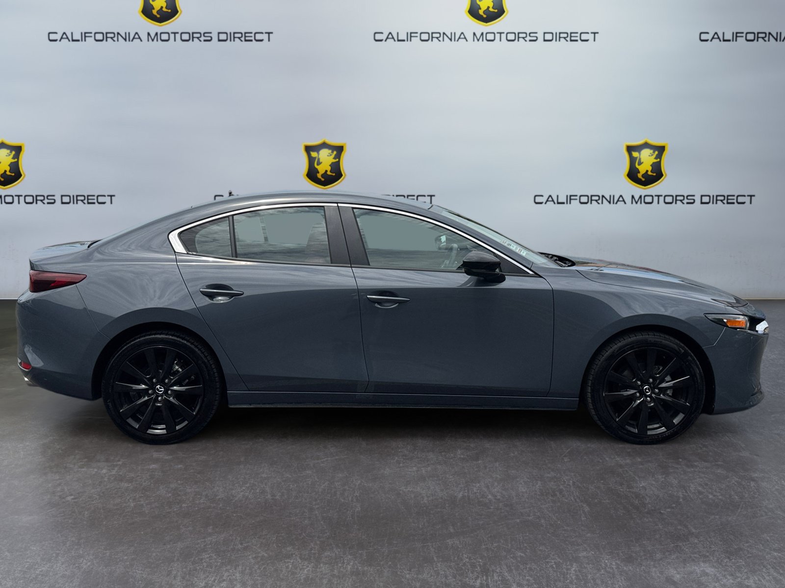 Used 2022 MAZDA MAZDA3 s FWD image 6