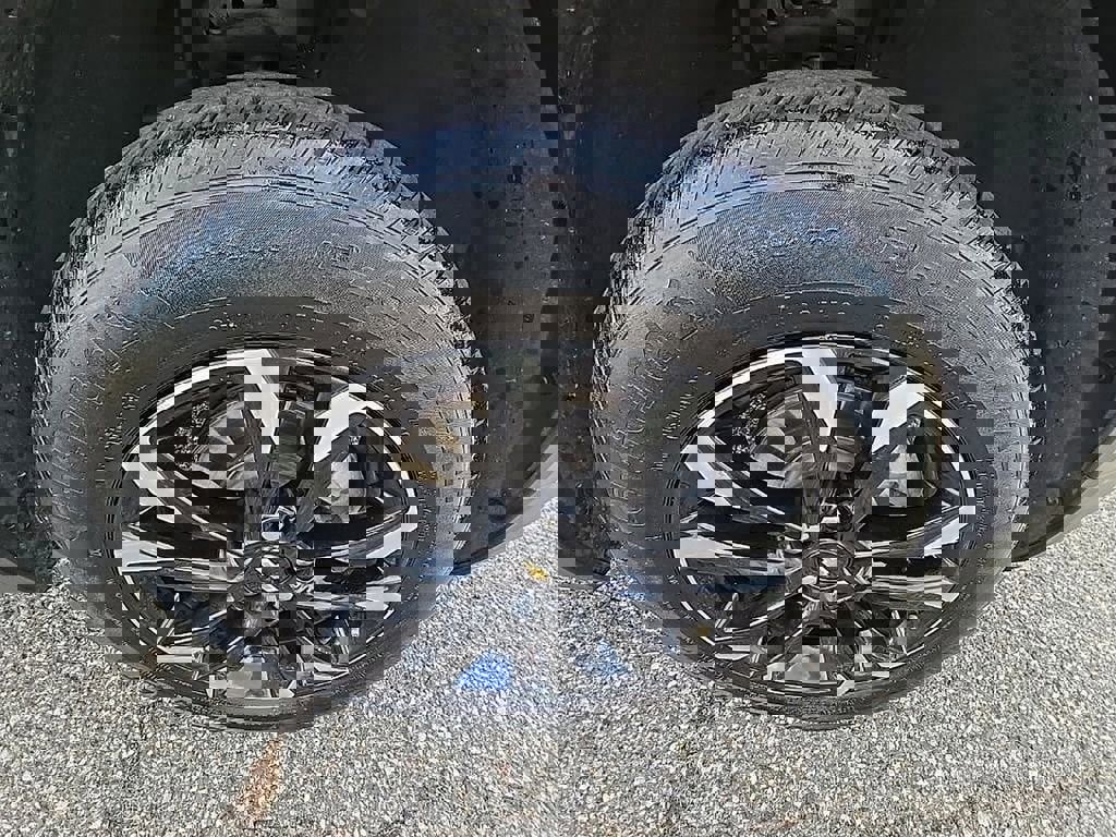 Used 2023 Chevrolet TrailBlazer LT w/ Convenience Package image 29