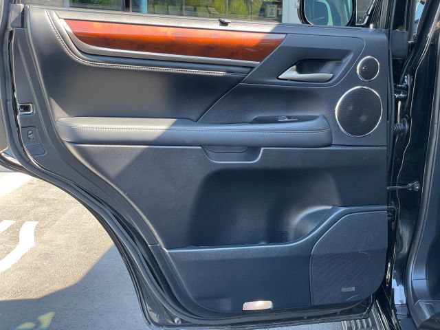 Used 2019 Lexus LX 570 4WD w/ Luxury Package image 46