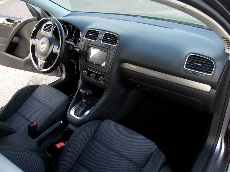 Used 2011 Volkswagen Golf TDI image 25