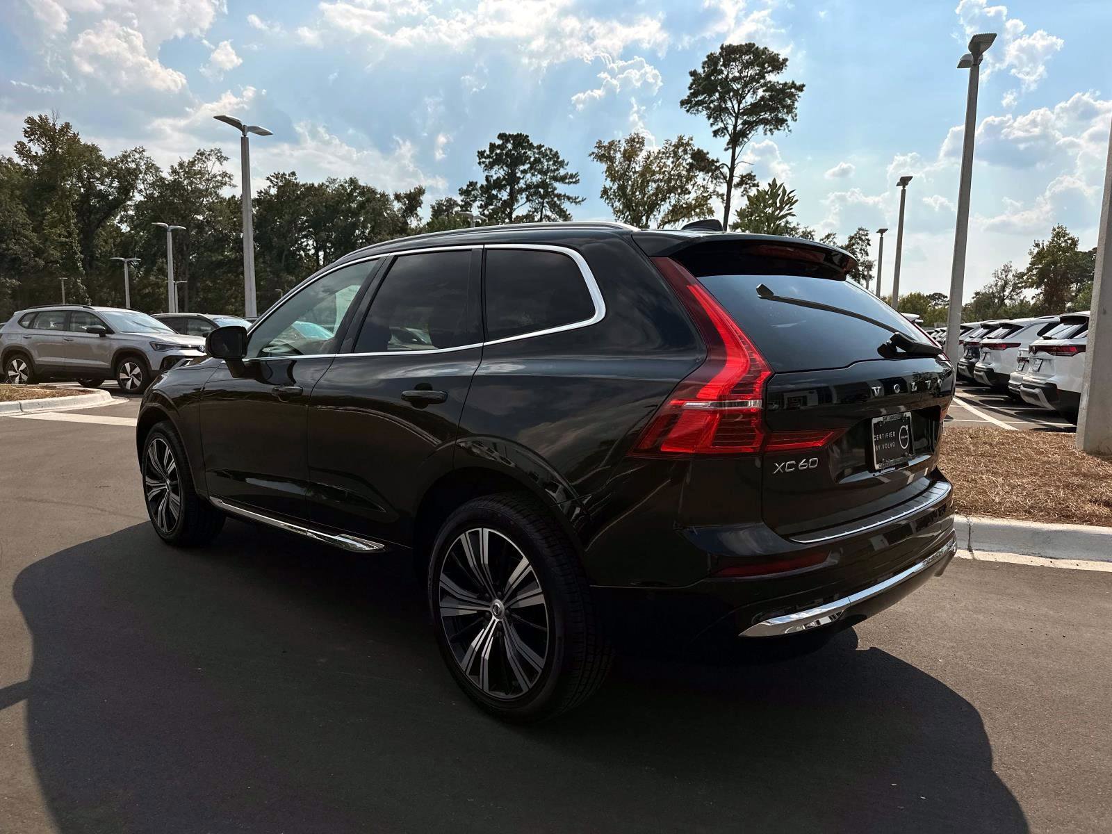 Certified 2023 Volvo XC60 B5 Plus w/ Protection Package Premier image 3