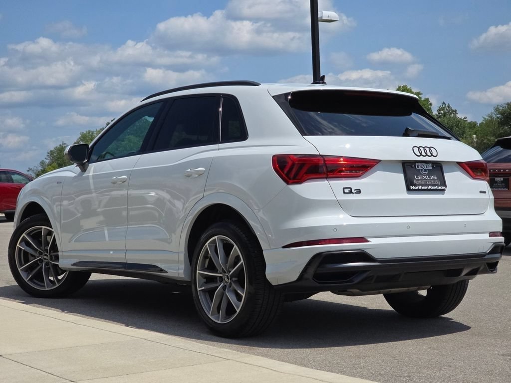 Used 2022 Audi Q3 2.0T Premium Plus w/ Premium Plus Package AWD/4WD image 25