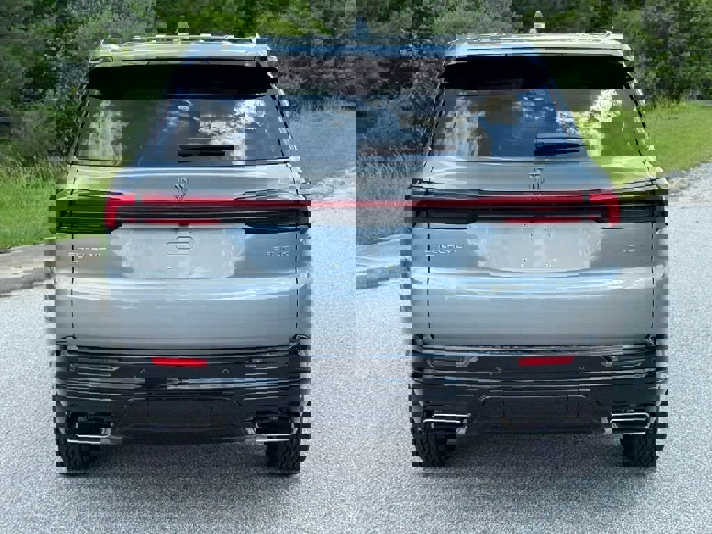 New 2025 Buick Enclave Sport Touring w/ Super Cruise Package image 12