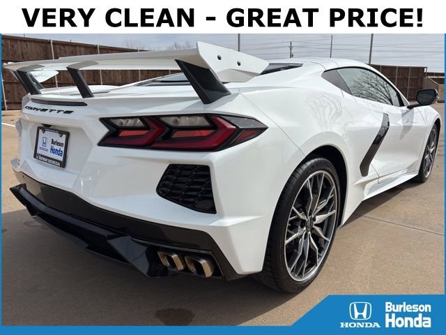 Used 2025 Chevrolet Corvette Stingray Coupe image 3