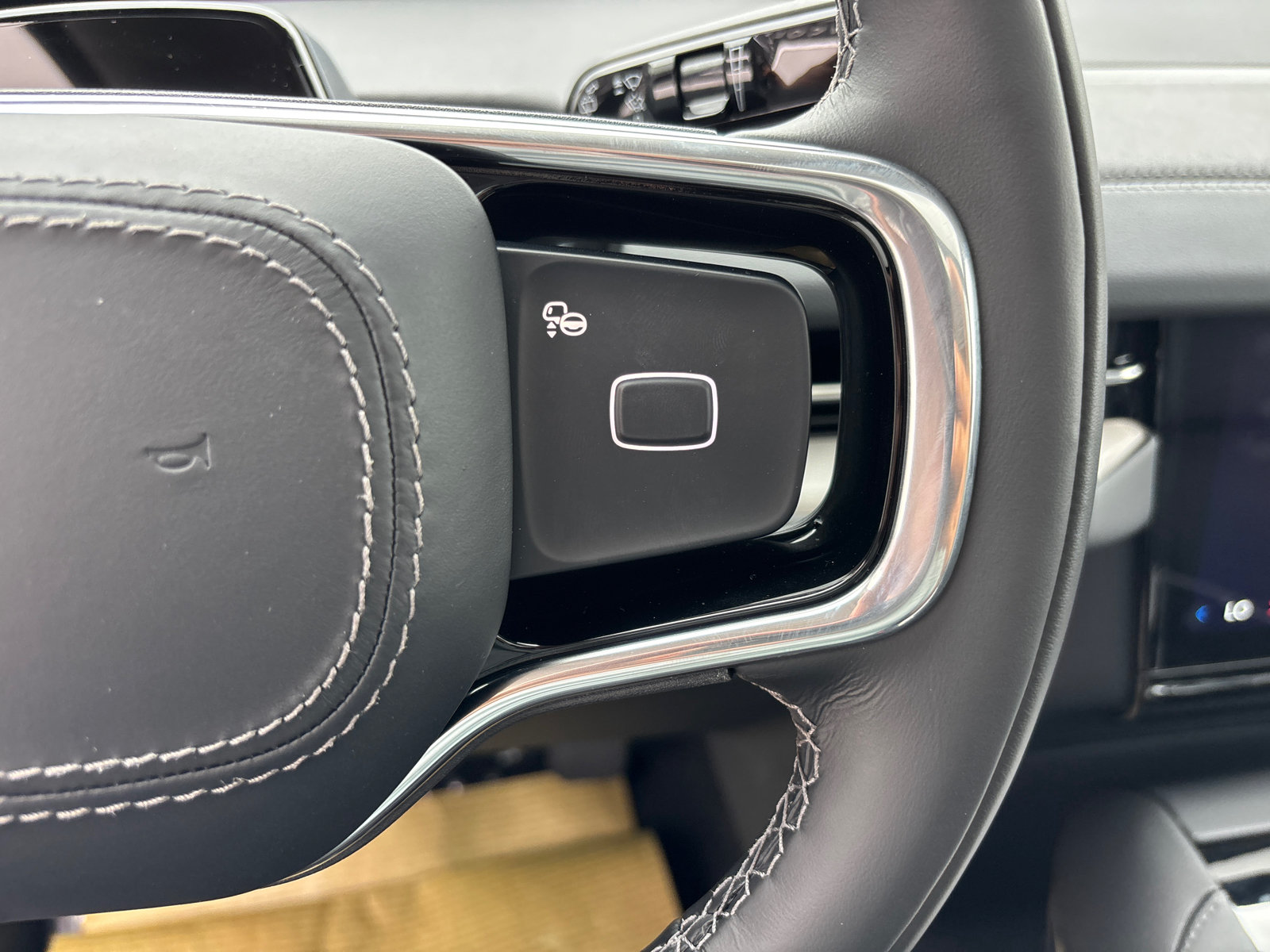 New 2026 Lincoln Navigator Reserve AWD/4WD image 17