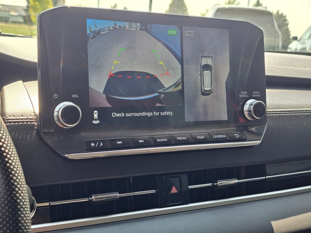 Used 2023 Mitsubishi Outlander 4WD Plug-In Hybrid image 21