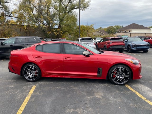Certified 2022 Kia Stinger GT2 image 9