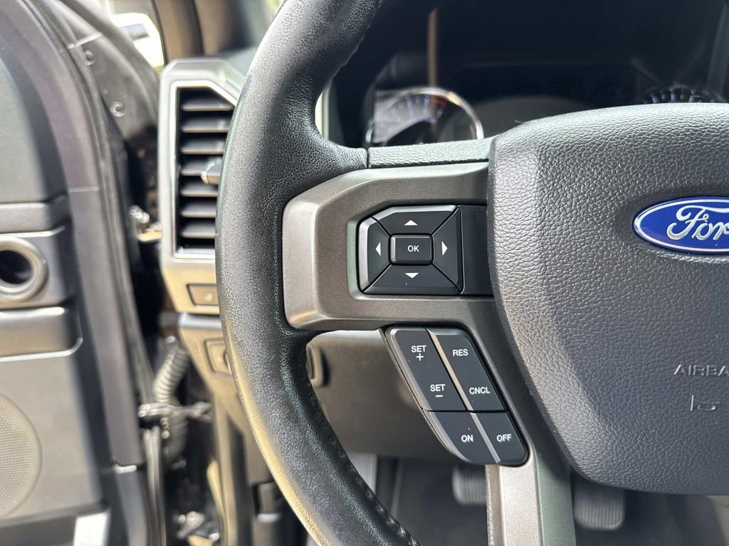 Used 2019 Ford Expedition XLT w/ Equipment Group 202A RWD image 26