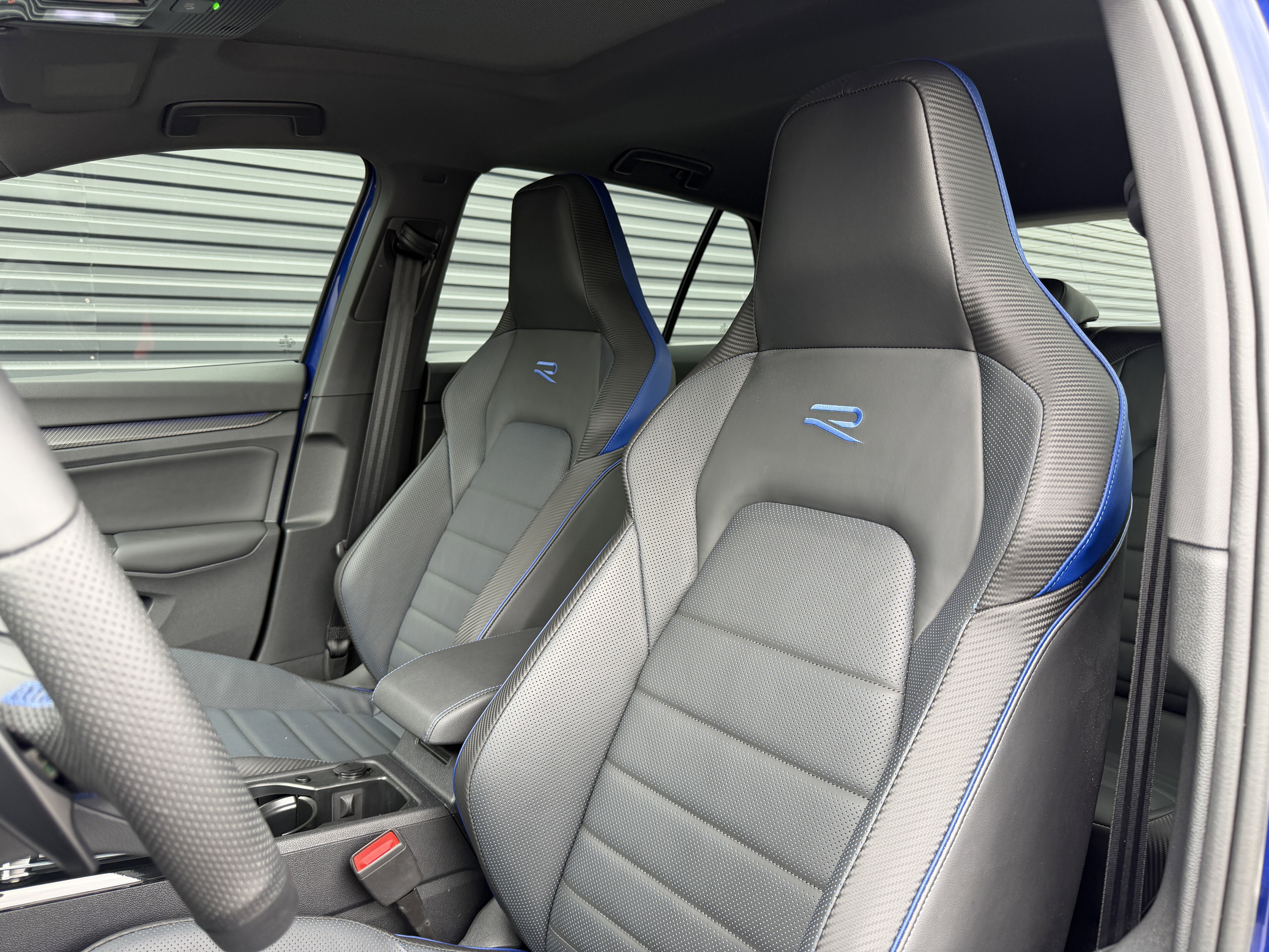 Used 2024 Volkswagen Golf R image 5