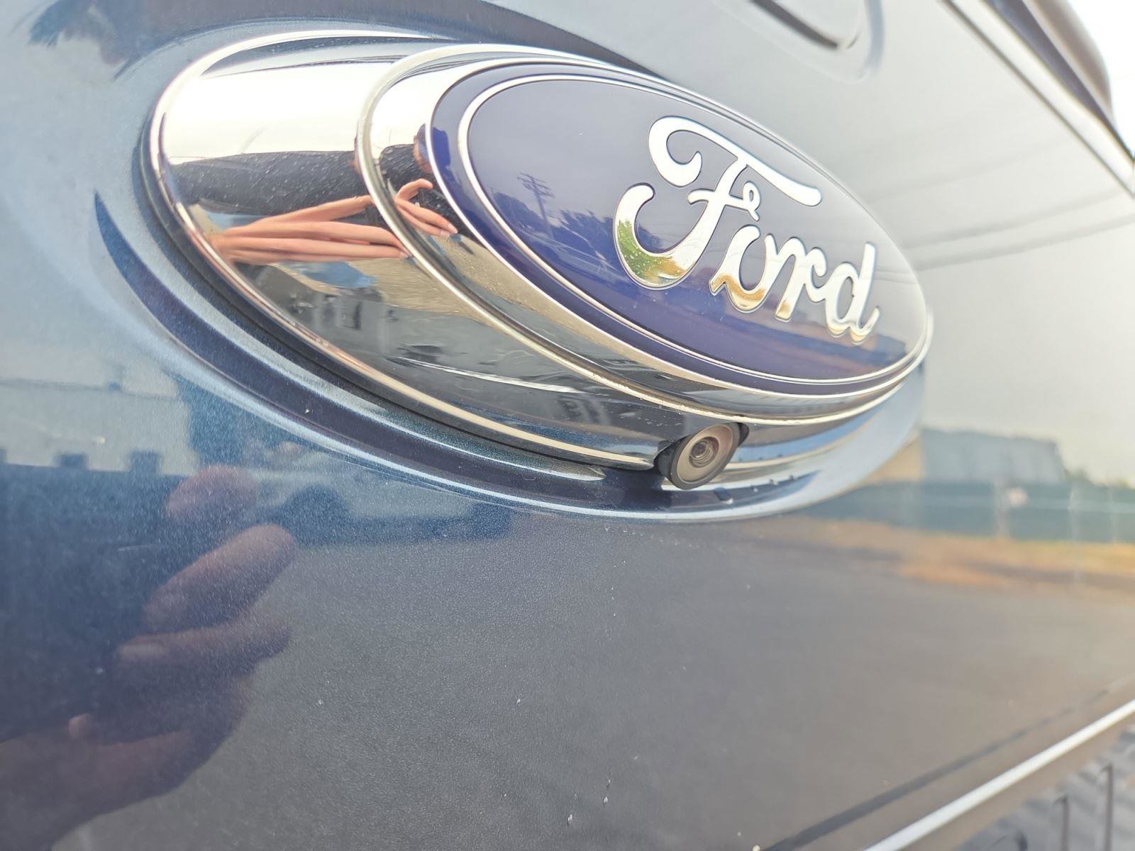 Used 2016 Ford F350 Lariat image 11