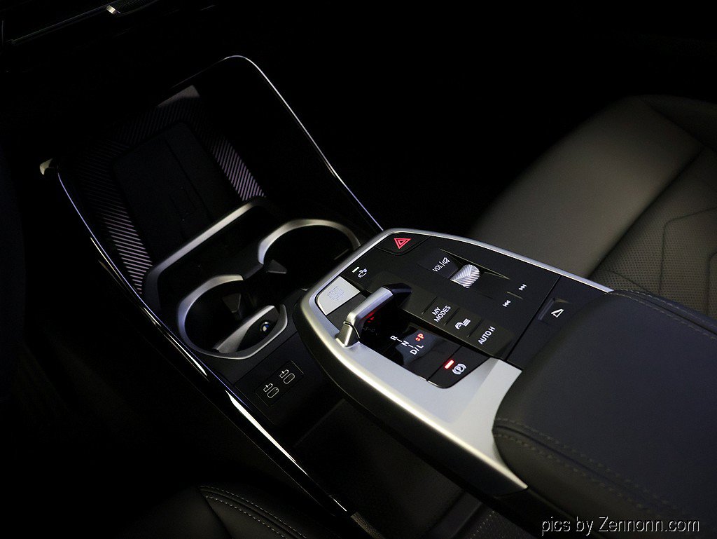 Certified 2026 BMW X2 xDrive28i AWD/4WD image 25