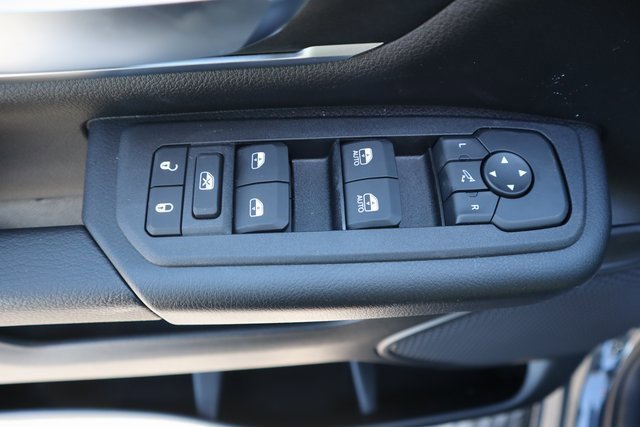 New 2026 RAM 1500 4x4 Crew Cab image 8