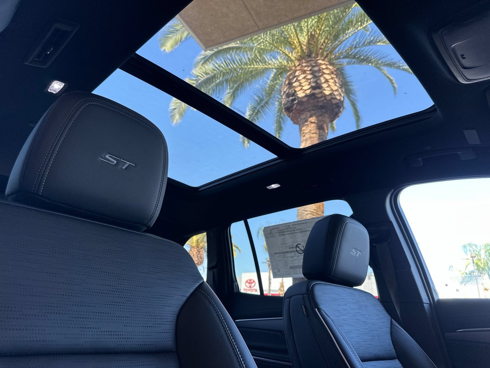 New 2026 Buick Enclave Sport Touring w/ Power Package FWD image 18