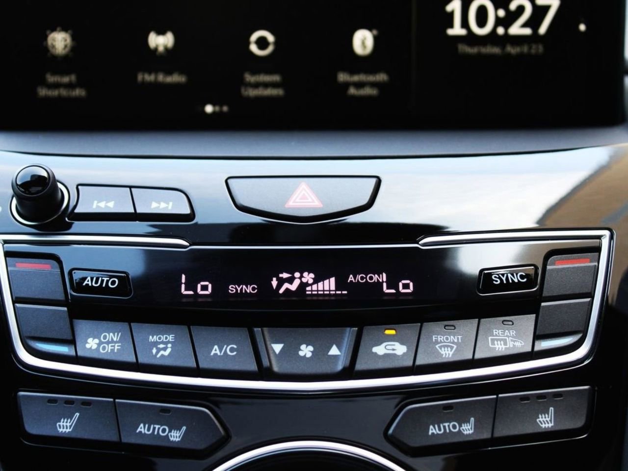 Used 2025 Acura RDX SH-AWD image 21