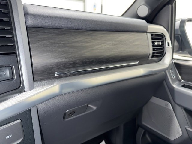 New 2025 Ford F150 Lariat w/ Equipment Group 502A High image 33