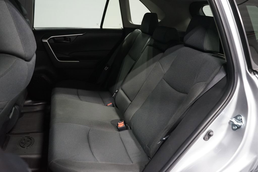 Used 2025 Toyota RAV4 LE image 28