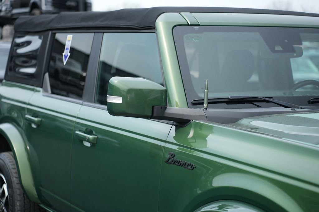 Used 2022 Ford Bronco Outer Banks AWD/4WD image 9