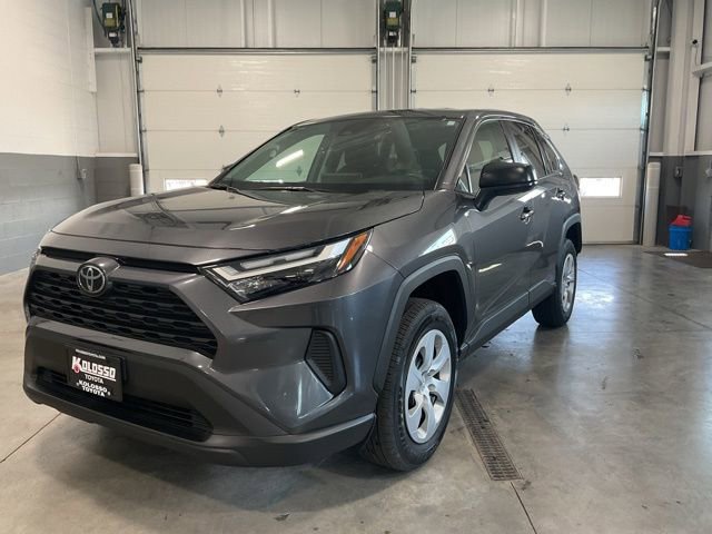 Used 2024 Toyota RAV4 LE AWD/4WD image 3