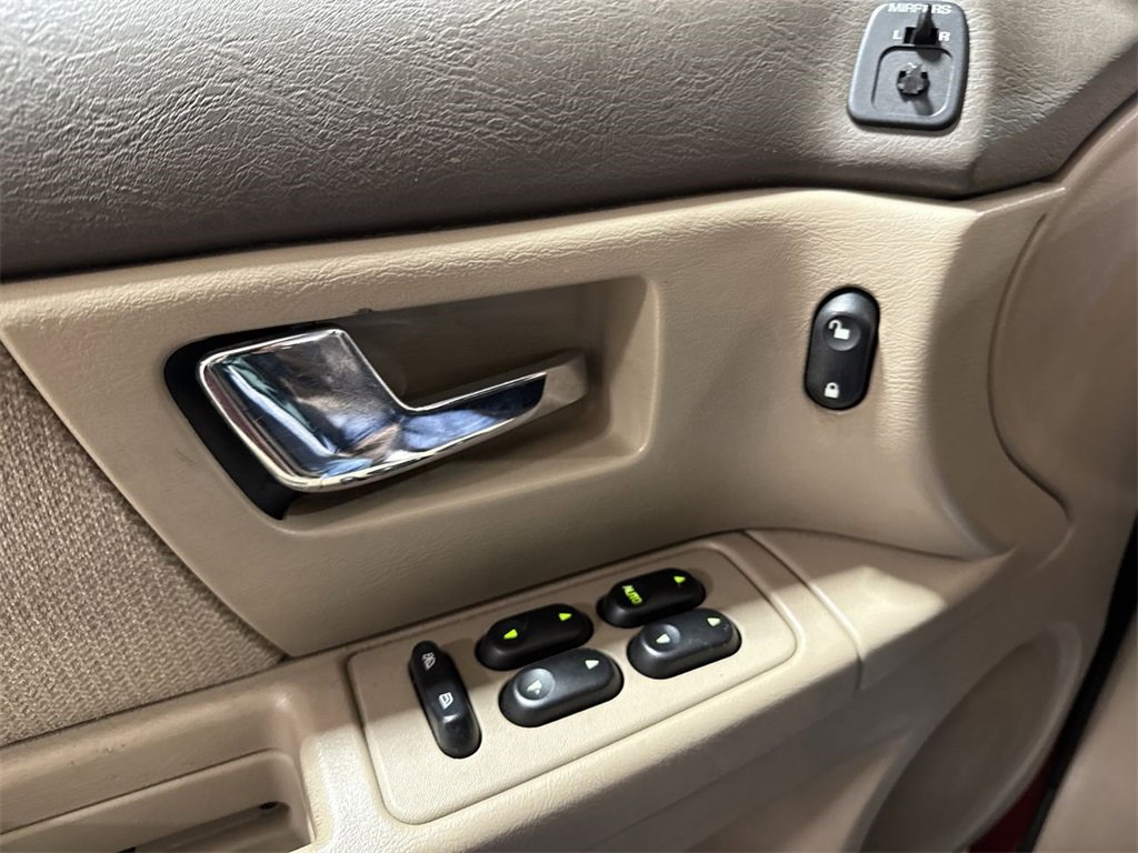 Used 2002 Ford Taurus SE image 19