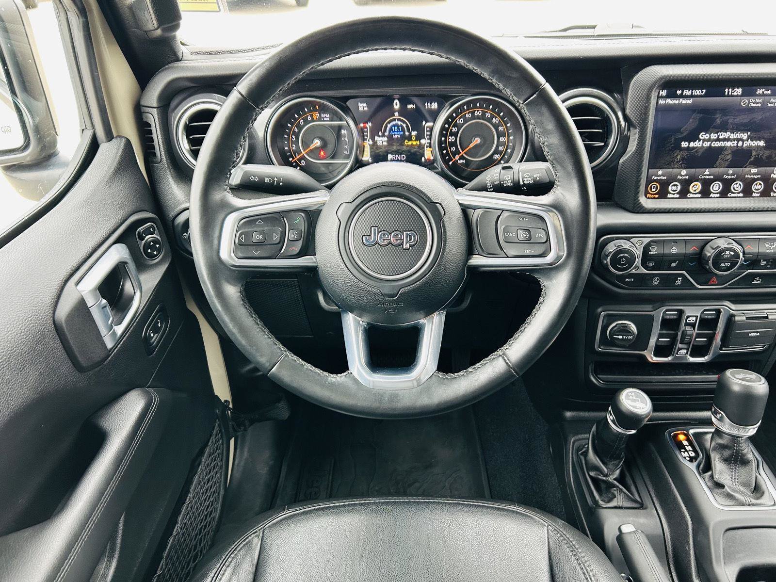 Used 2022 Jeep Wrangler Unlimited Sahara AWD/4WD image 10