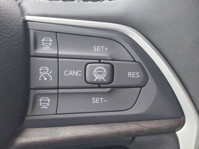 New 2026 Jeep Grand Cherokee L Limited AWD/4WD image 27