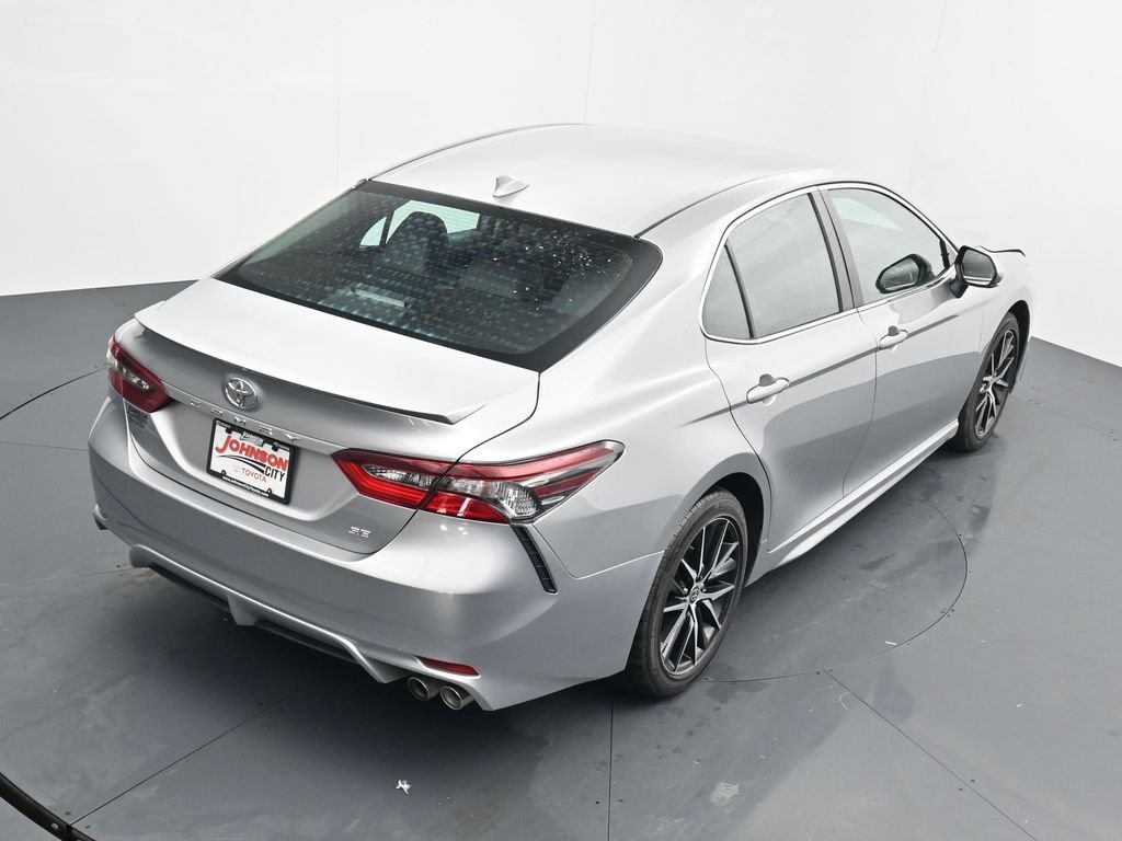 Used 2024 Toyota Camry SE FWD image 30