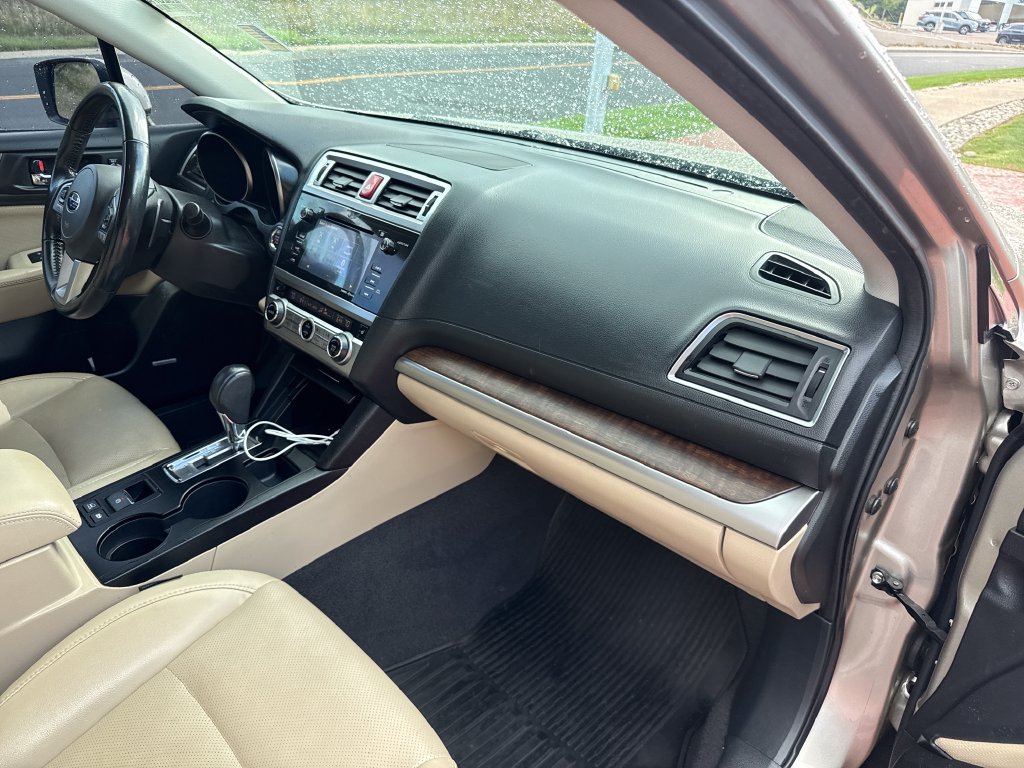 Used 2016 Subaru Outback 2.5i Limited AWD/4WD image 31