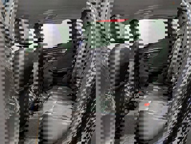 Used 2016 Chevrolet Impala LT w/ Convenience Package image 20