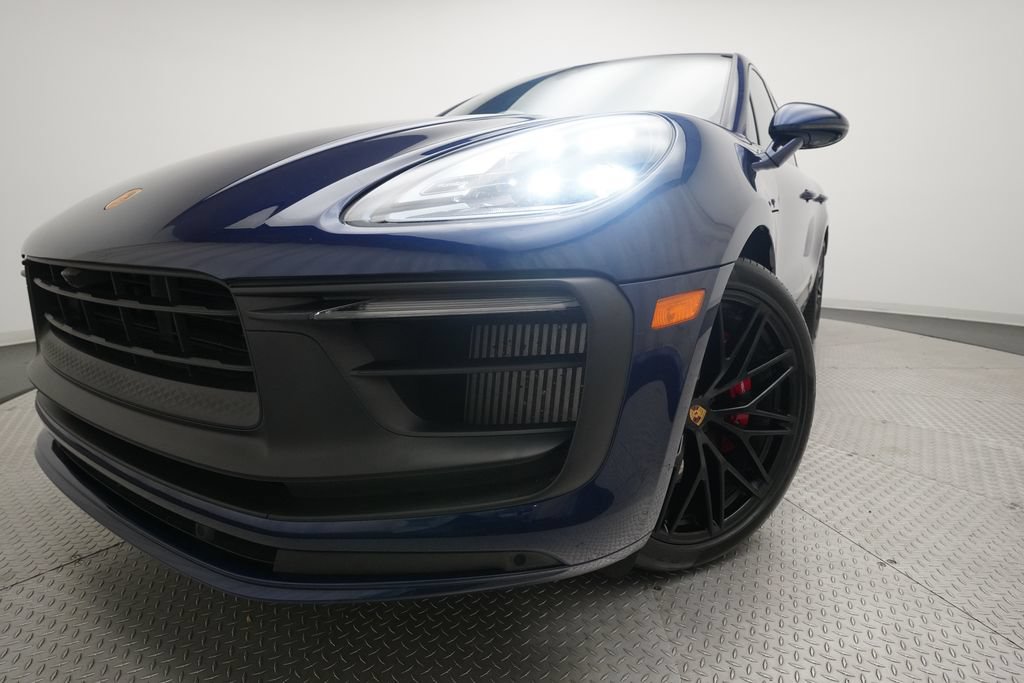 Certified 2022 Porsche Macan GTS w/ Premium Package Plus AWD/4WD image 31