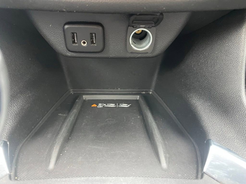 Certified 2023 Chevrolet Traverse LT AWD/4WD image 39