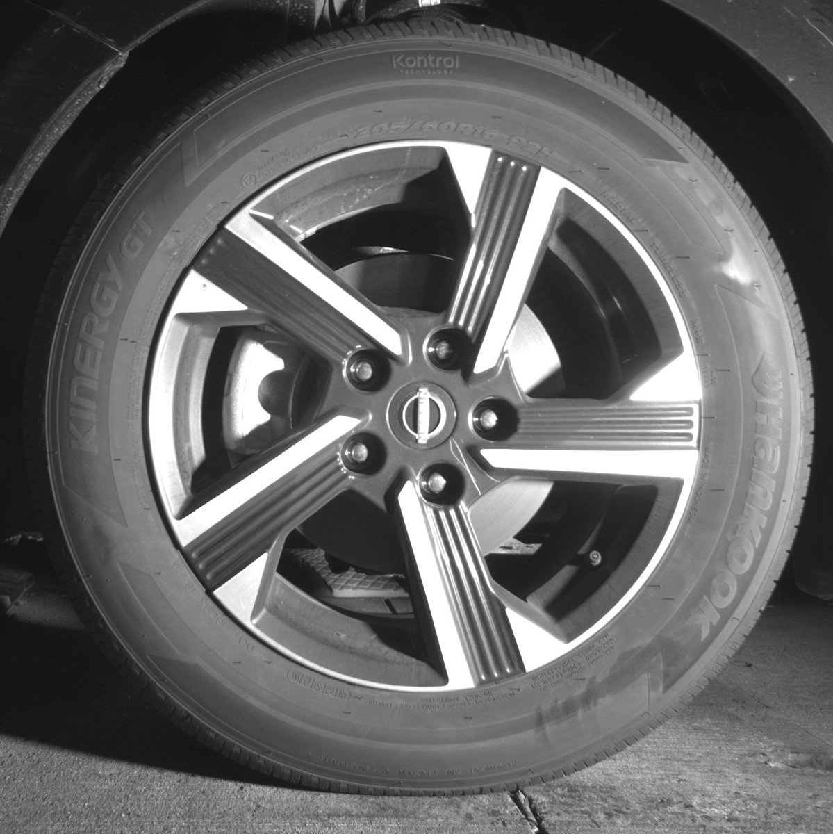 Used 2025 Nissan Sentra SV image 12