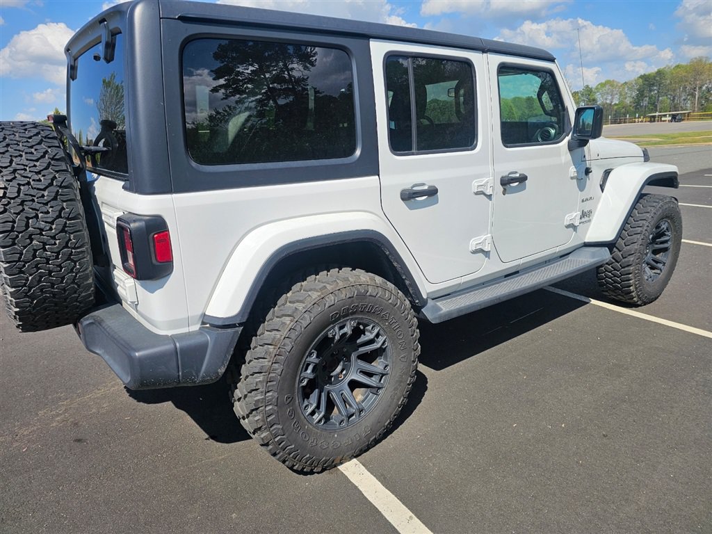 Used 2019 Jeep Wrangler Unlimited Sahara AWD/4WD image 2