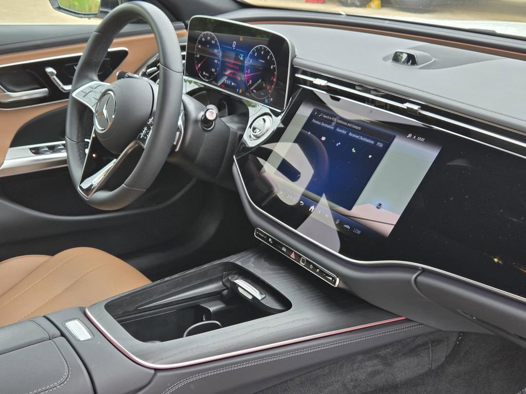 Used 2025 Mercedes-Benz E 350 Sedan image 31