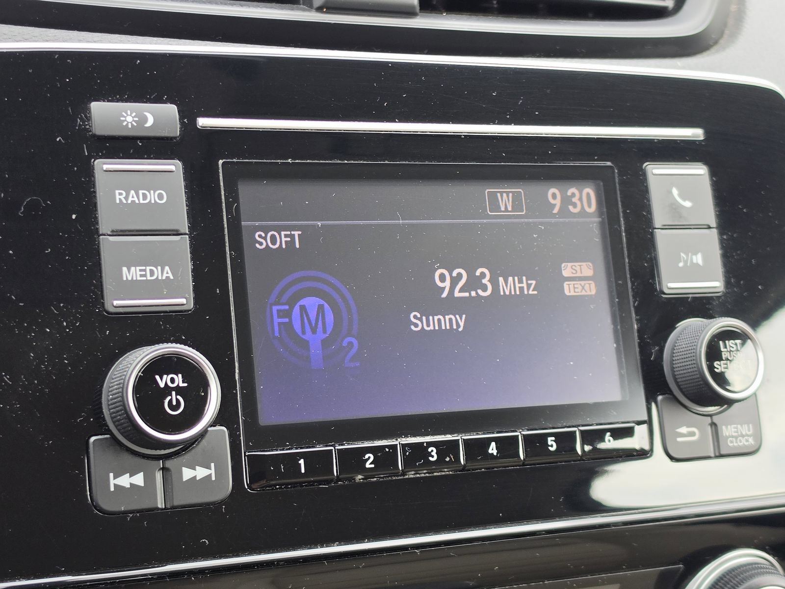 Used 2017 Honda CR-V LX image 21