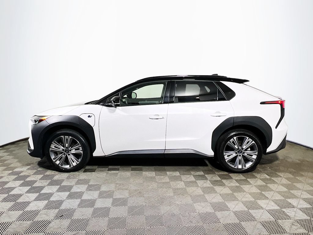 Used 2023 Subaru Solterra AWD image 4