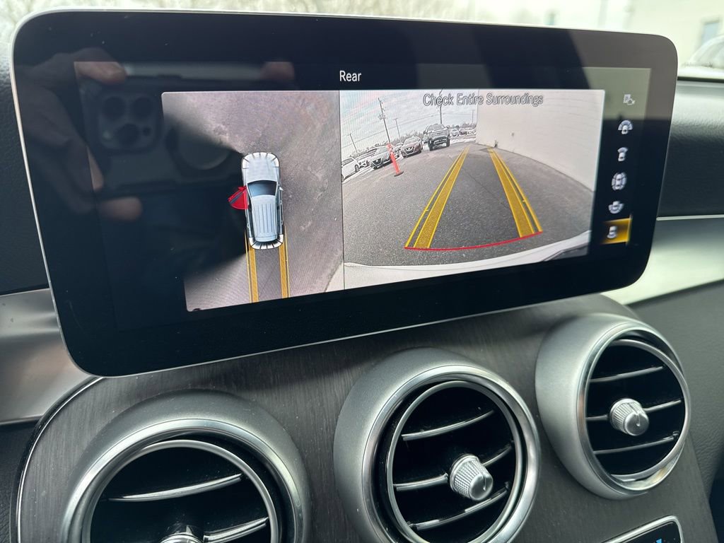 Used 2022 Mercedes-Benz GLC 300 4MATIC w/ Multimedia Package Lite image 23