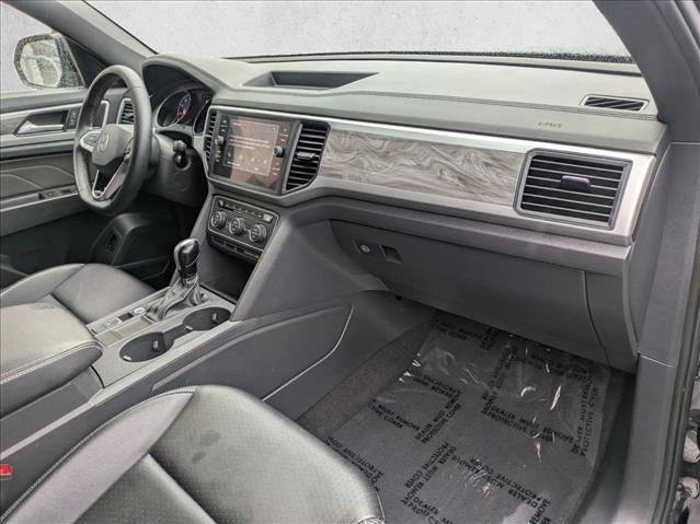 Certified 2021 Volkswagen Atlas Cross Sport SE image 17
