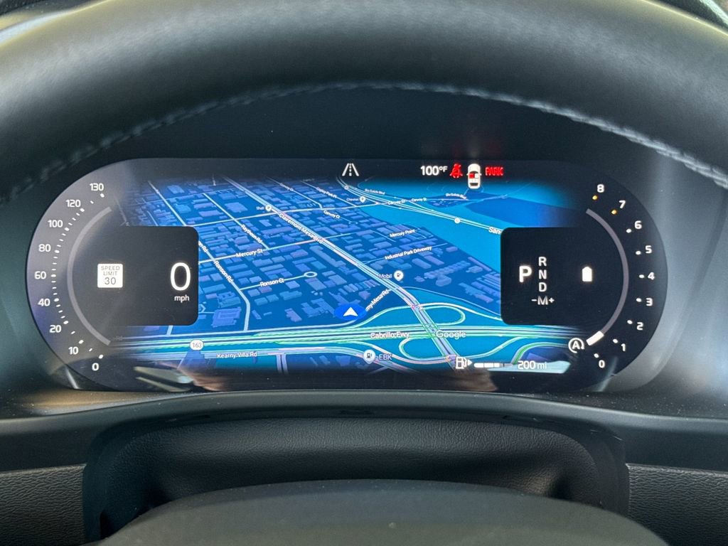 Certified 2025 Volvo XC40 B5 Plus image 24